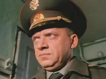 Стоп-кадр из фильма ДМБ. Стоп-кадр из фильма ДМБ.